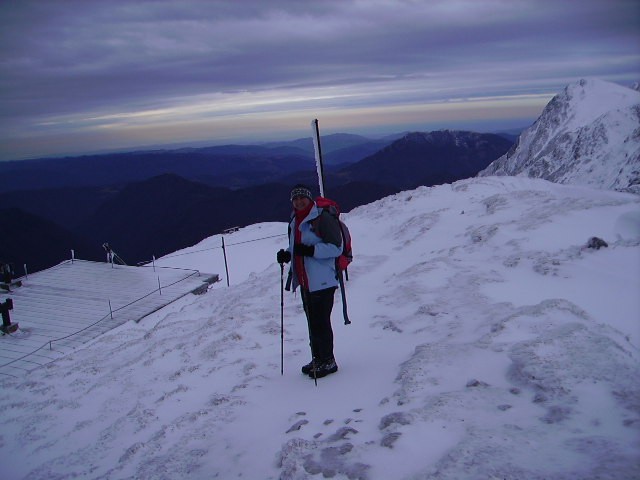 Dorica je uspešno osvojila vrh, sicer jo je malo zeblo v roke pa se je do doline, kar v re