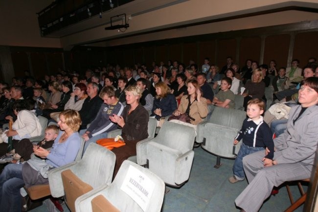 Zaključna prireditev v Prešernovem gledališču - foto povečava