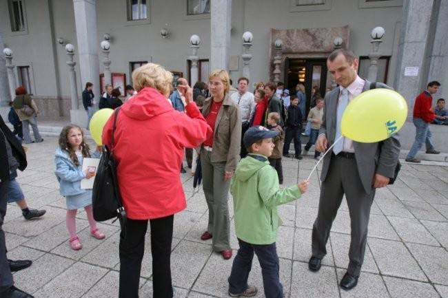 Zaključna prireditev v Prešernovem gledališču - foto povečava