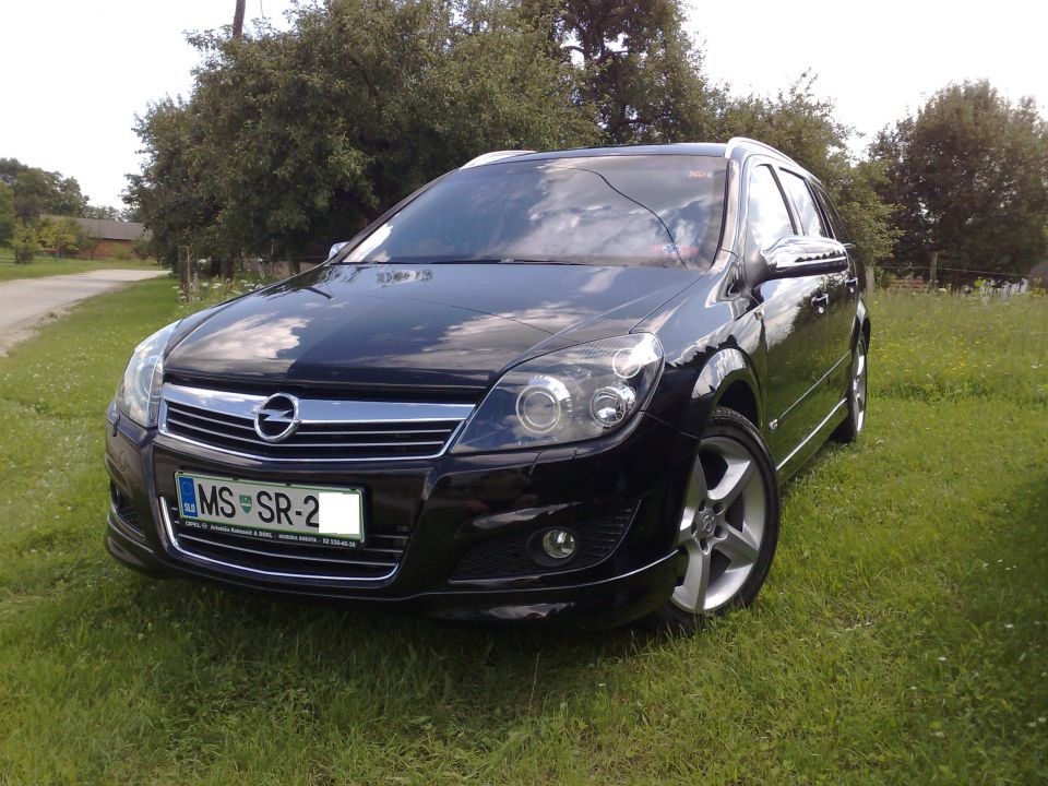 Astra karavan OPCline - foto povečava