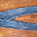 Bershka 34 kavbojke