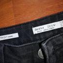 Bershka cropped črne jeans hlače S (ustrezajo 36-38)