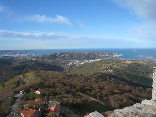 Pogled z obzidja Socerba 1
