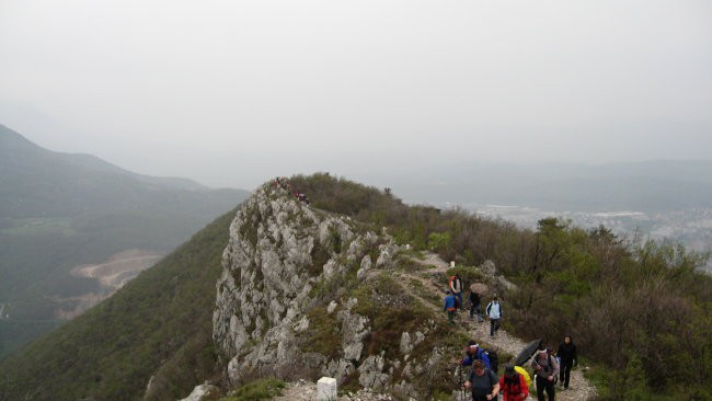 Pohod PDVojnik -  Po poteh soške fronte 13.4. - foto povečava