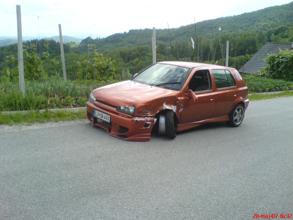 Car crashes - foto povečava