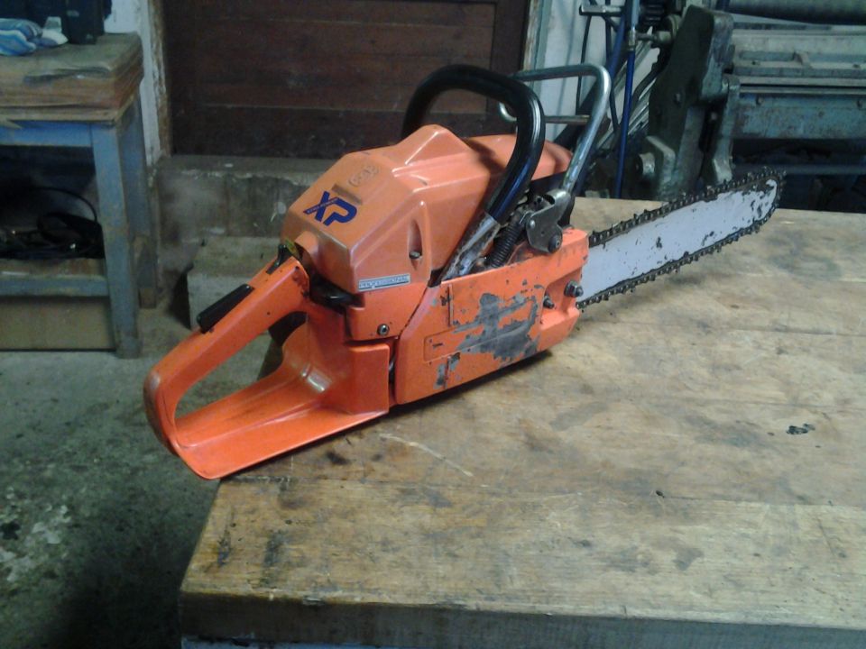 HUSQVARNA 266XP