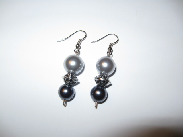 75 Uhani sivo-srebrni perle+kovina*