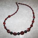 290 Ogrlica t.rdeče-črna akrilne perle+perle*