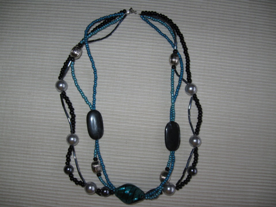 316 Ogrlica modro-sivo-črna perle+steklo (M)