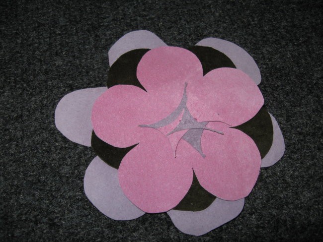 12 Broška cvet roza-lila-zelen semiš (M)