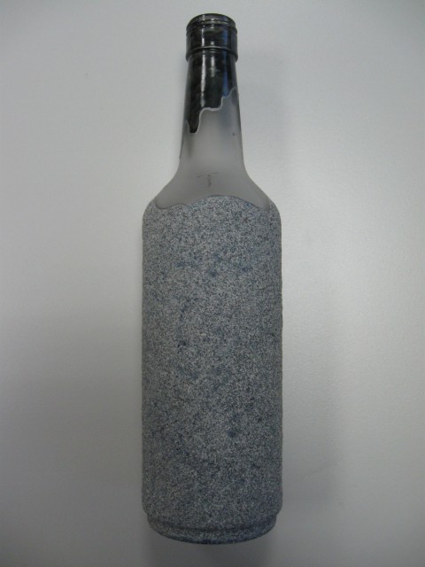 11 Steklenica črno-siva-granitna(M)