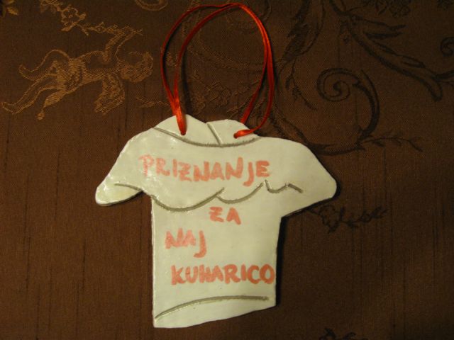 8 Das ploščica kuharska kapa