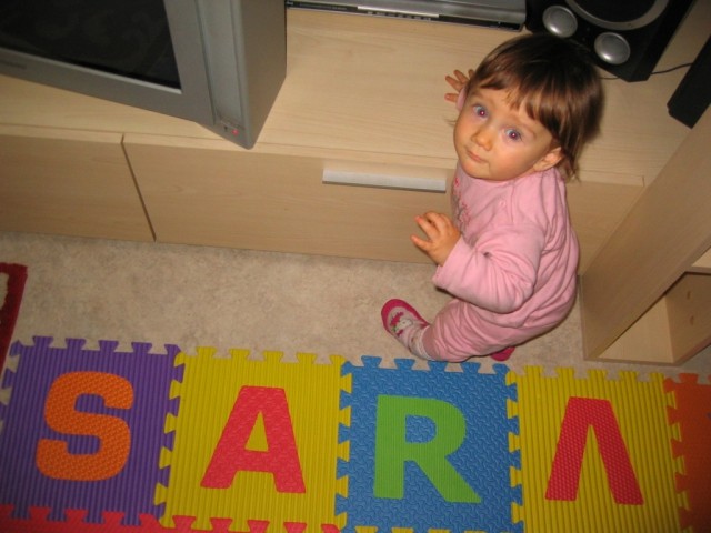 Sara 10. mesec - foto