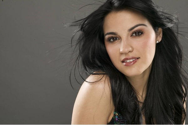 [-] Maite Perroni. - foto povečava