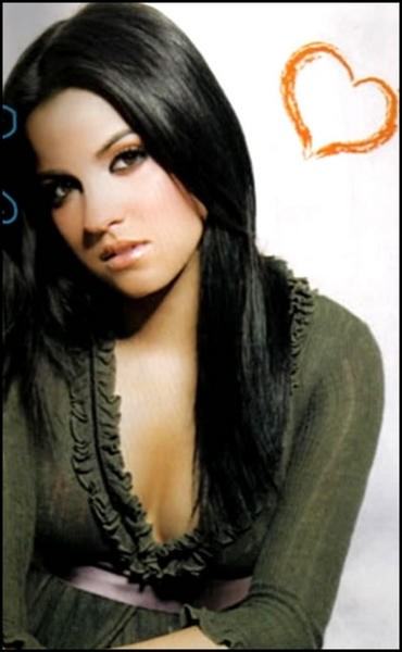 [-] Maite Perroni. - foto