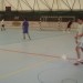 Ogrevanje pred nogometom:) Snoop z zogo, dejic v modri majci...