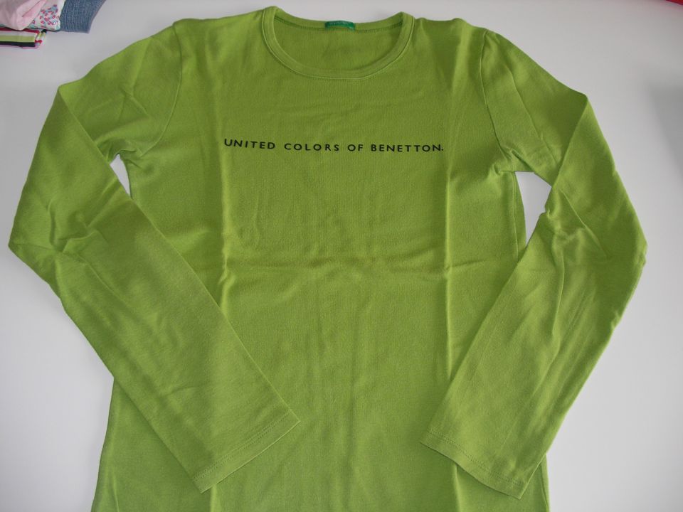 majica Benetton,vel. S;4€