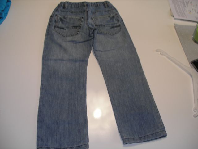 Jeans hlače iz Hoferja;vel.122