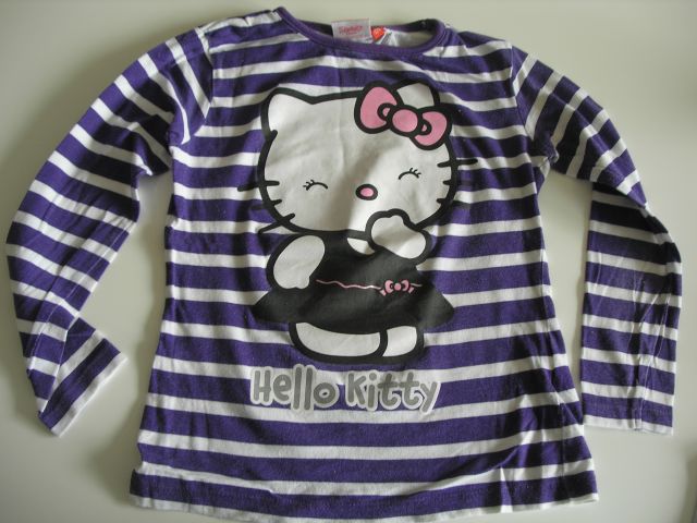 Majčka Hello Kitty,vel. 128;3€