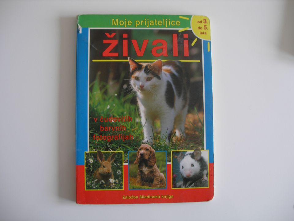 knjiga kartonka Živali;2€