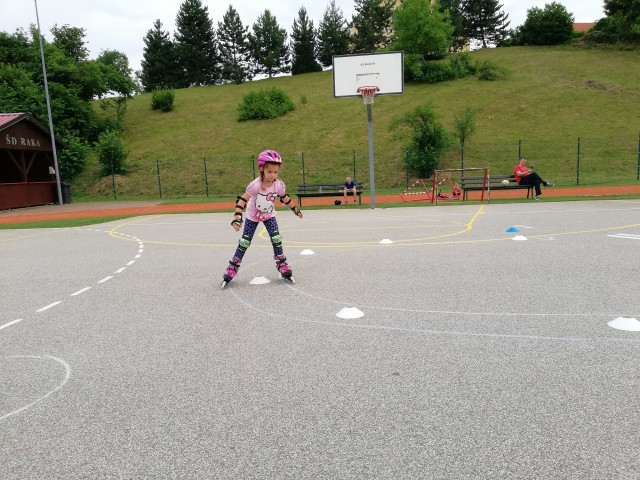 Začetni tečaj rolanja - Raka, junij 2018 - foto