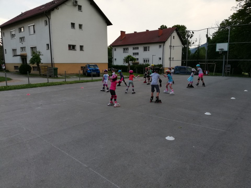 Začetni tečaj rolanja - Brežice, junij 2019/1 - foto povečava