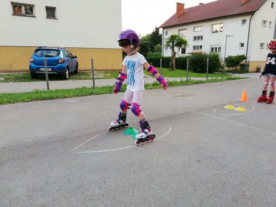 Začetni tečaj rolanja - Brežice, junij 2019/1 - foto povečava