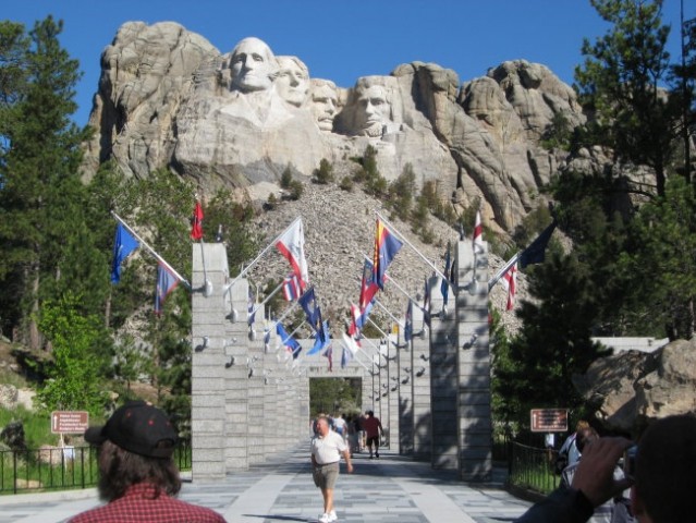 Mt. Rushmore monument