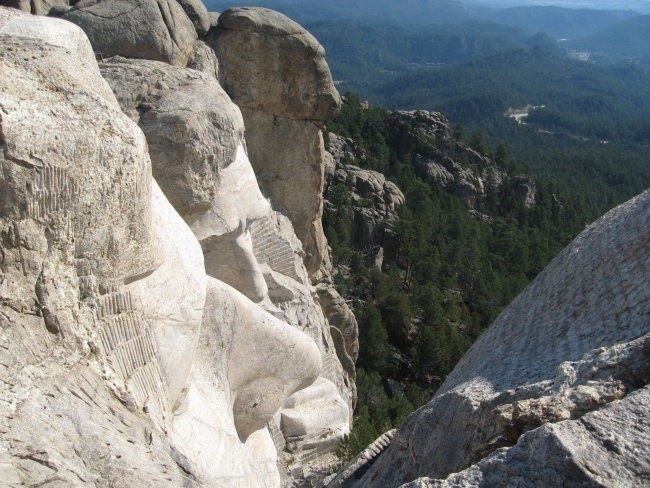 Vzpon na vrh Mt. Rushmor-a, na vrh kipov - foto povečava