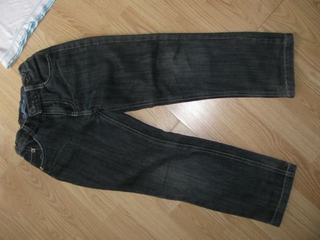 Jeans hlače 6 let (dolžina razkoraka 48 cm) 2€