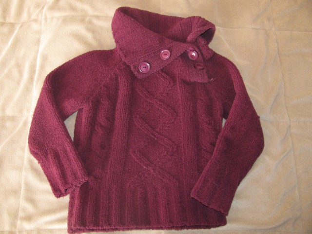 Mehak debelejši pulover 110/116   1€