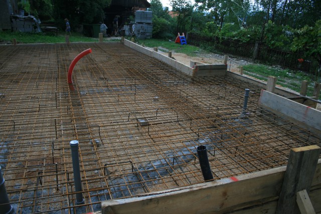 Gradnja hiše - foto