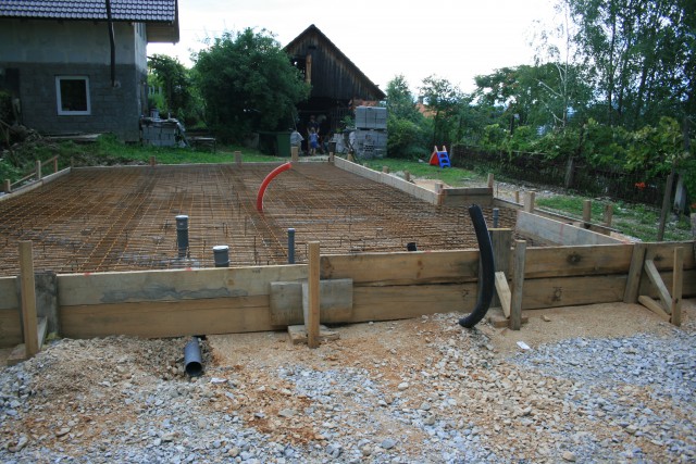 Gradnja hiše - foto