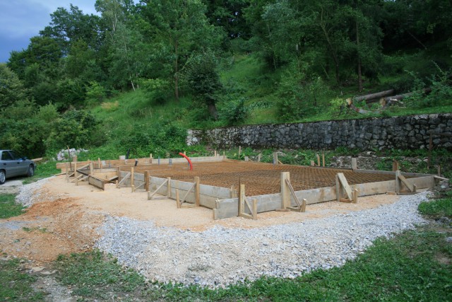 Gradnja hiše - foto