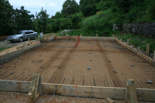 Gradnja hiše - foto