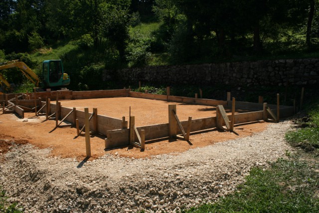 Gradnja hiše - foto