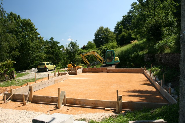 Gradnja hiše - foto