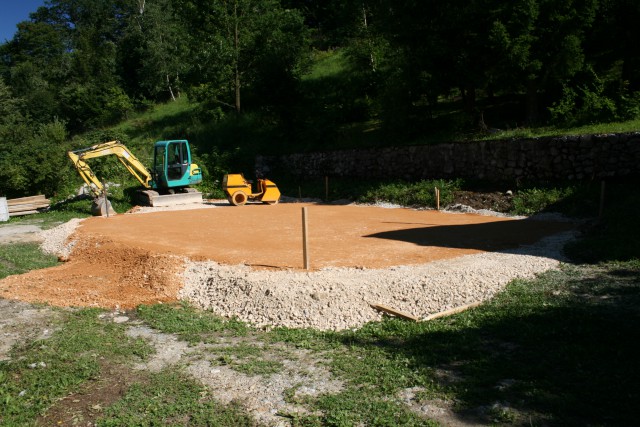 Gradnja hiše - foto