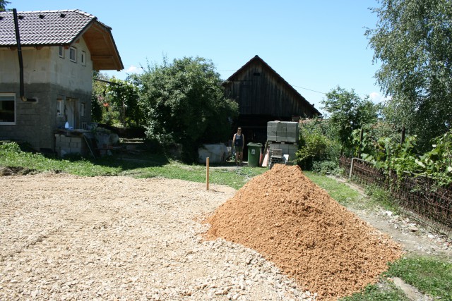 Gradnja hiše - foto