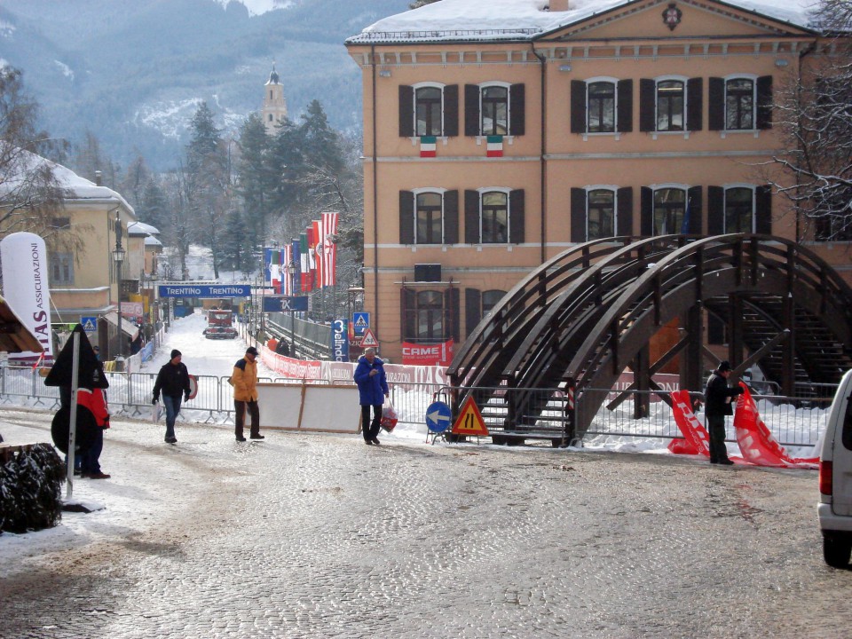 Smučanje Dolomiti 2009 - foto povečava