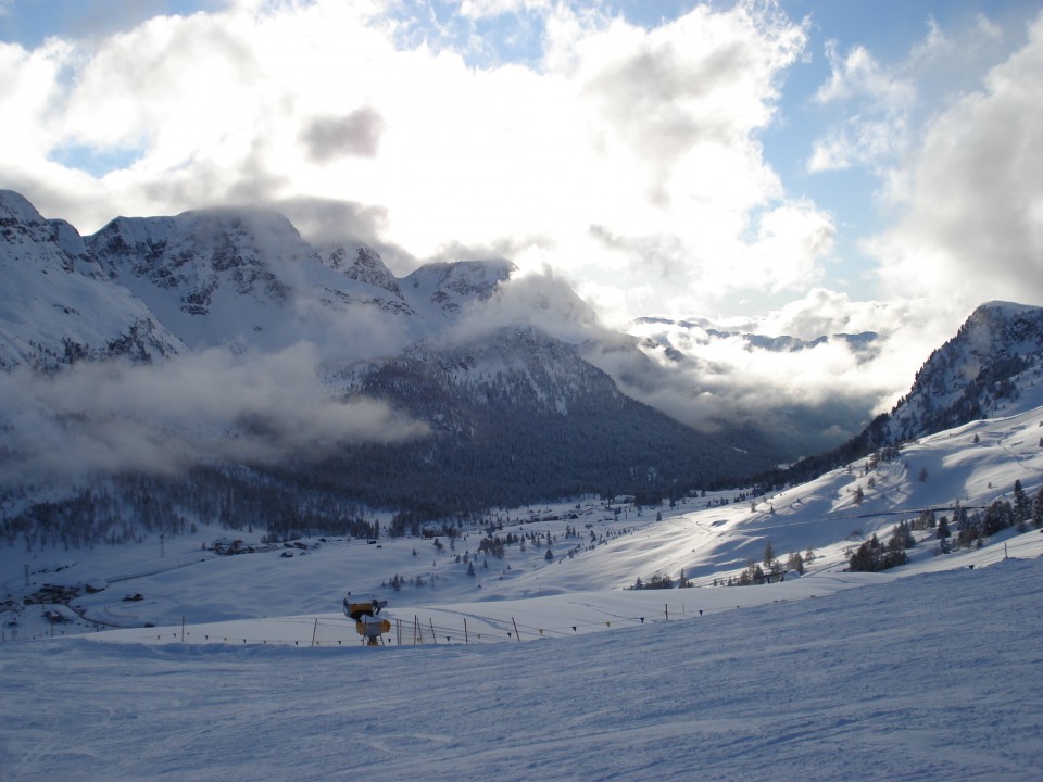 Smučanje Dolomiti 2009 - foto povečava