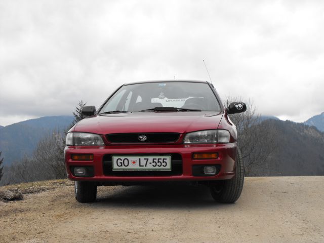 Subaru Impreza - foto