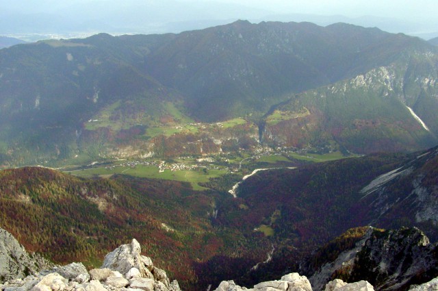 Pogled z vrha proti Martuljku
