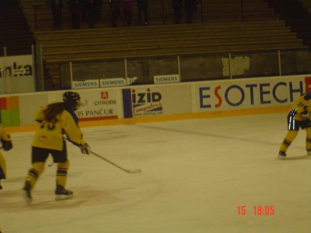 HK Gorenjska - KHL Grič Zagreb 13.11.2005 - foto povečava