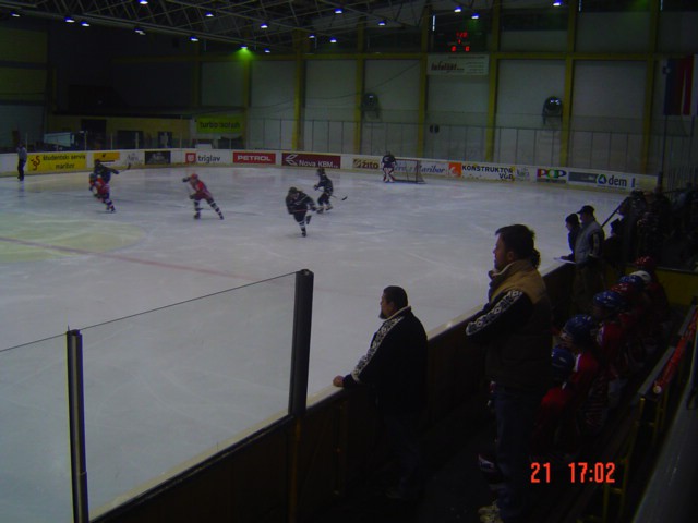 HK Gorenjska - Salzburg 19.11.2005 - foto