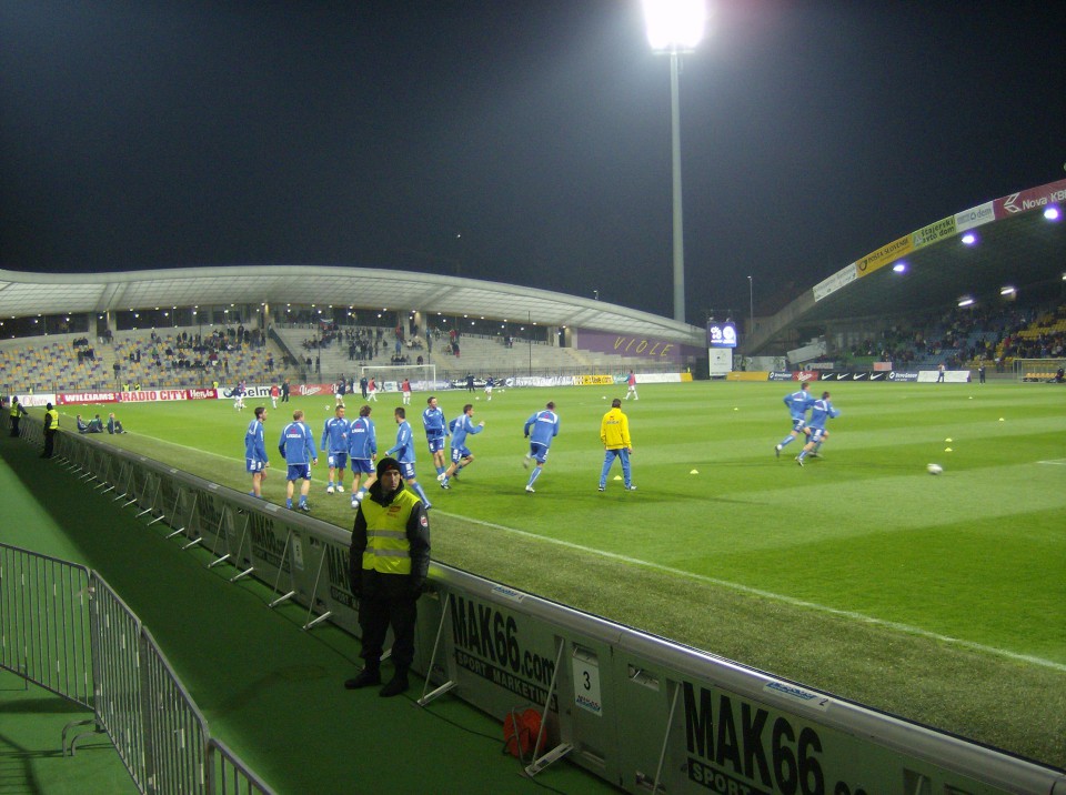 Slovenija-Bosna i Hercegovina 3:4  Maribor 19 - foto povečava