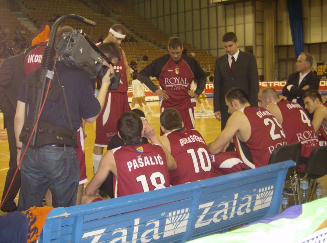 GLEDALI SMO KOSARKU OLIMPIJA(LJUBLJANA)-BOSNA - foto