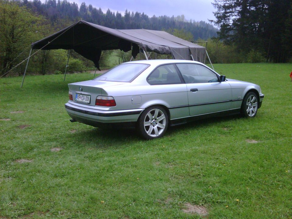 E36 320i coupe - foto povečava