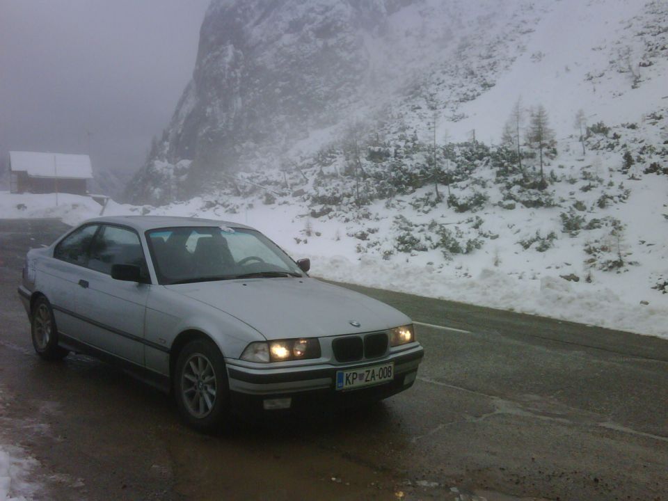 E36 320i coupe - foto povečava