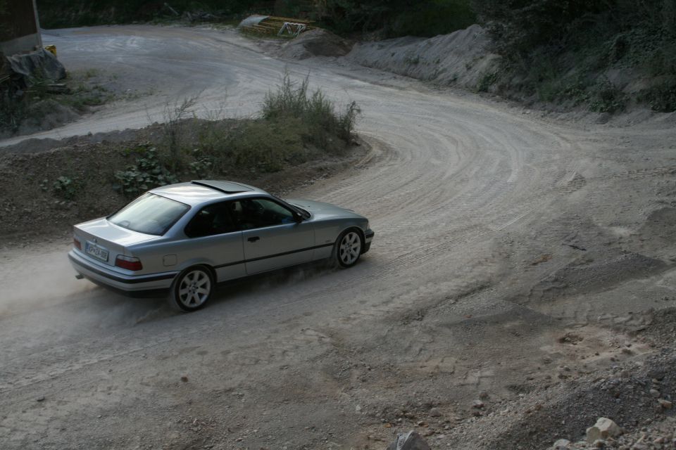 E36 320i coupe - foto povečava